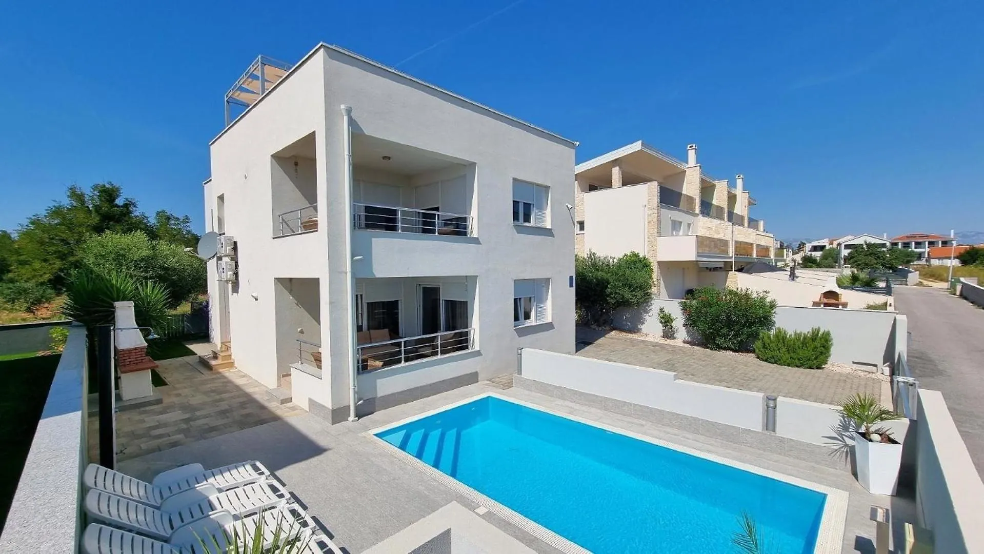 Erdgeschoss-Ferienwohnung Mit Garten Und Pool Privlaka  0*, Privlaka (Zadar)