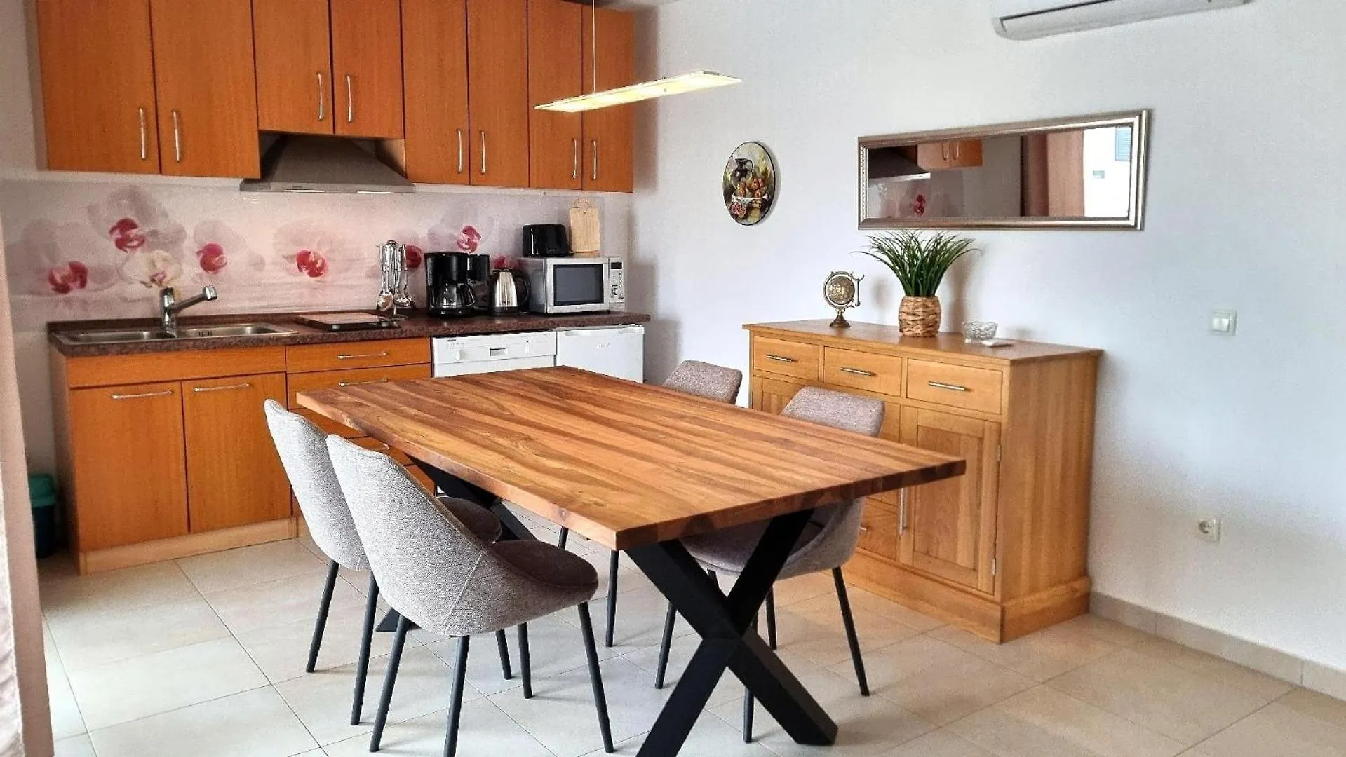 Apartment Erdgeschoss-Ferienwohnung Mit Garten Und Pool Privlaka