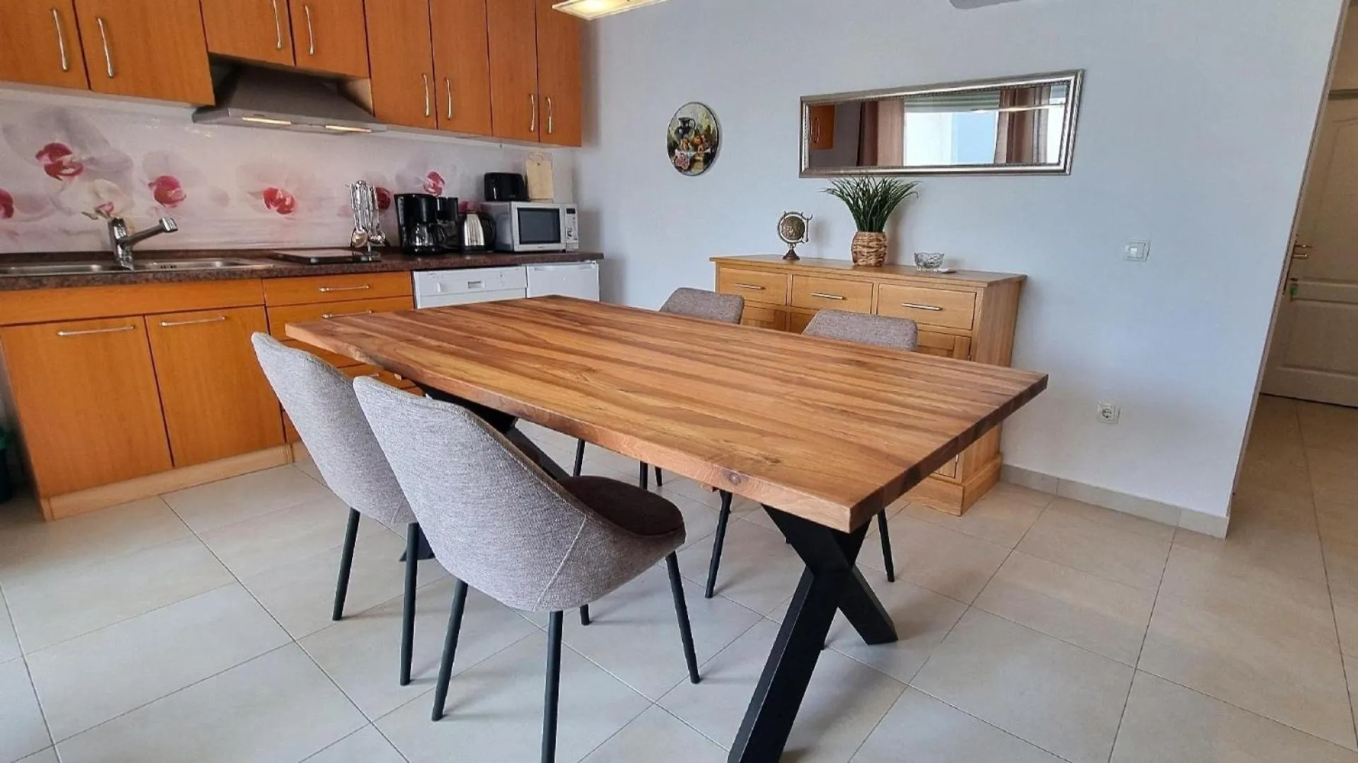 Erdgeschoss-Ferienwohnung Mit Garten Und Pool Privlaka  Croatia